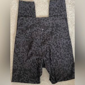 Old Navy Active women’s medium workout leggings
